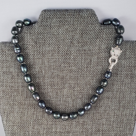 REAL - 11mm Black Pearl Necklace
